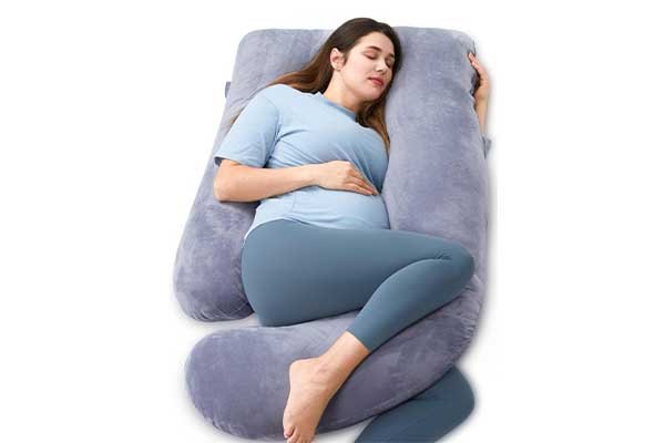 U-shaped pregnancy pillows